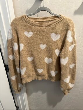 Tan Crewneck Sweater with White Heart Print size M